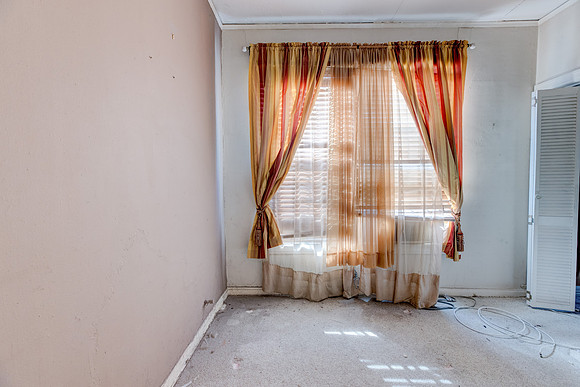 5847 Ernest Ave-094