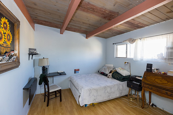 259 N Burlington Ave Los Angeles -057
