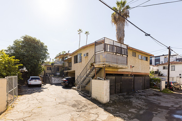 259 N Burlington Ave Los Angeles -032
