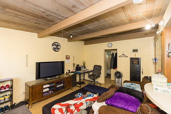 259 N Burlington Ave Los Angeles -064