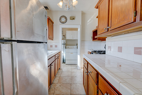 5847 Ernest Ave-087
