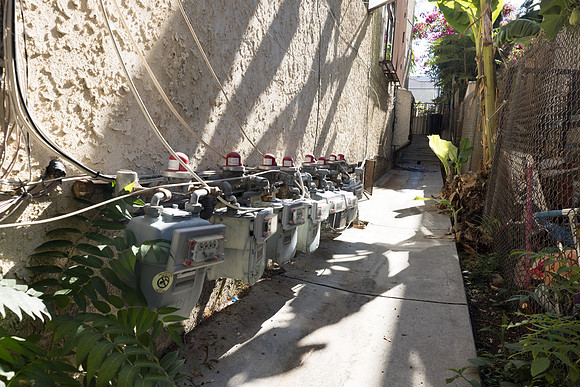 259 N Burlington Ave Los Angeles -034