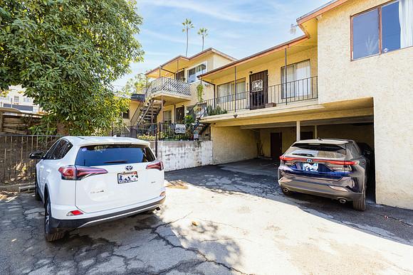 259 N Burlington Ave Los Angeles -036