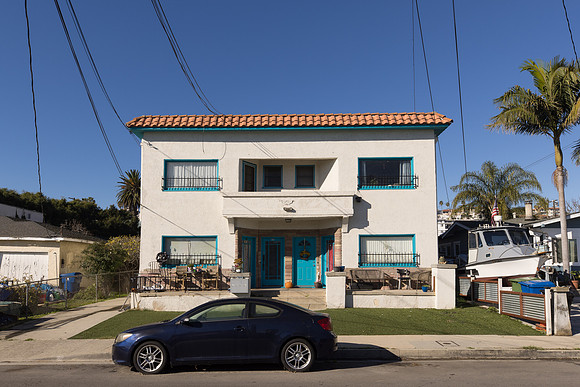 2721 S Dennison Ave-004