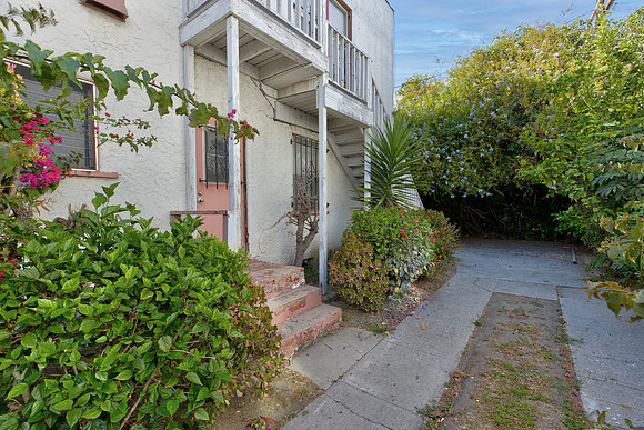 5847 Ernest Ave-102