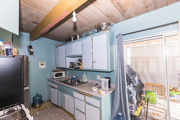 259 N Burlington Ave Los Angeles -048