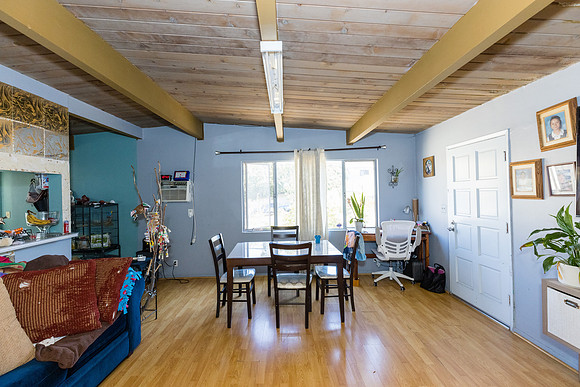 259 N Burlington Ave Los Angeles -050