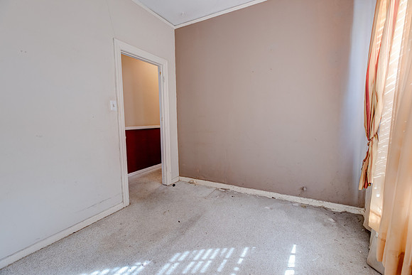 5847 Ernest Ave-096