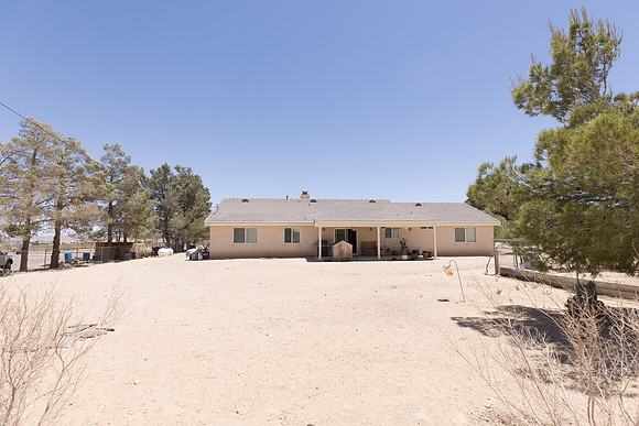 1 1275 E Broadway  -087