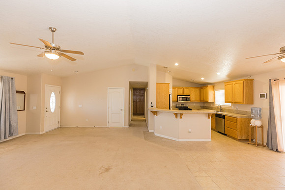 1 1275 E Broadway  -046