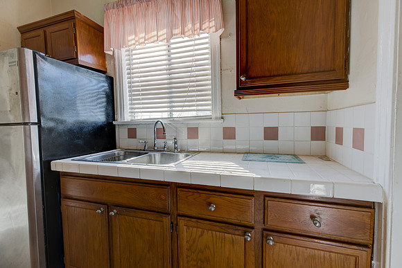 5847 Ernest Ave-089