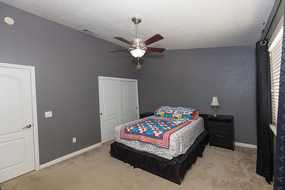 1 1275 E Broadway  -006