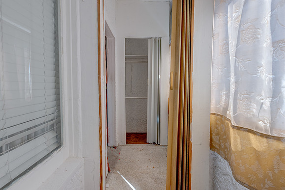 5847 Ernest Ave-080