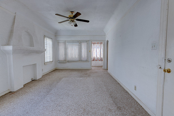 5847 Ernest Ave-052