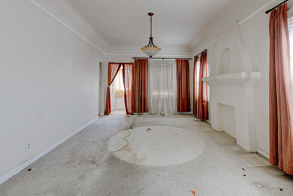 5847 Ernest Ave-075