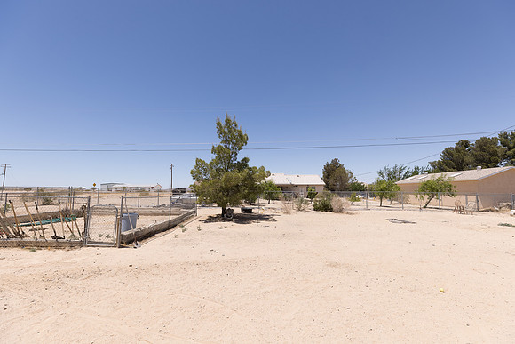 1 1275 E Broadway  -071
