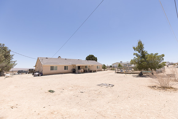 1 1275 E Broadway  -085
