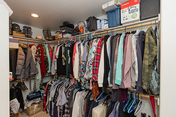 1 1275 E Broadway  -051