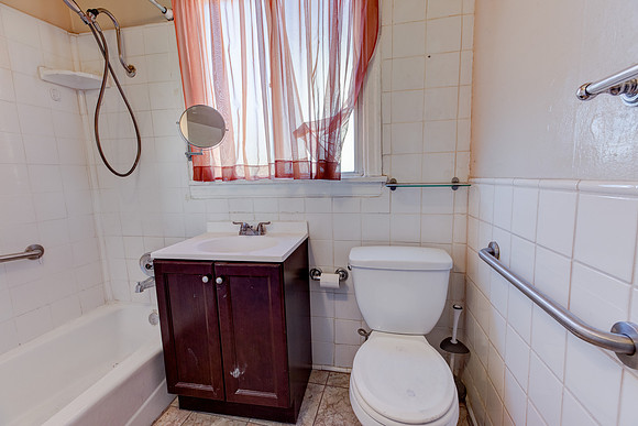 5847 Ernest Ave-099