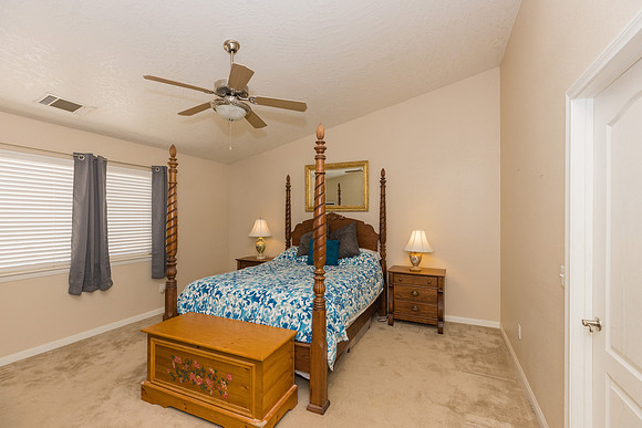 1 1275 E Broadway  -066