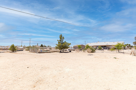 1 1275 E Broadway  -078