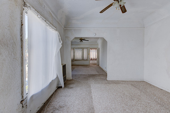 5847 Ernest Ave-058
