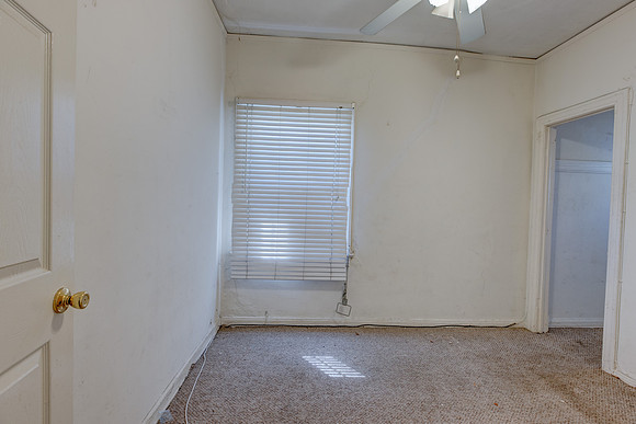 5847 Ernest Ave-044