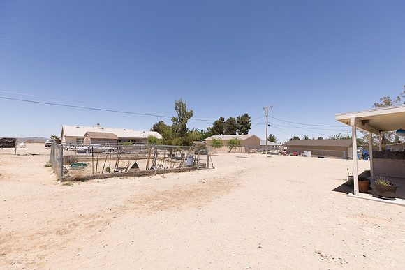 1 1275 E Broadway  -076