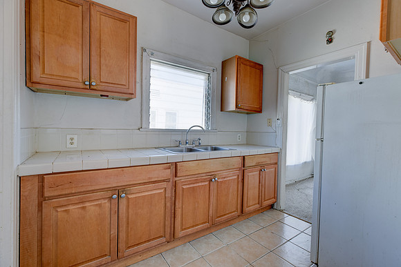 5847 Ernest Ave-062