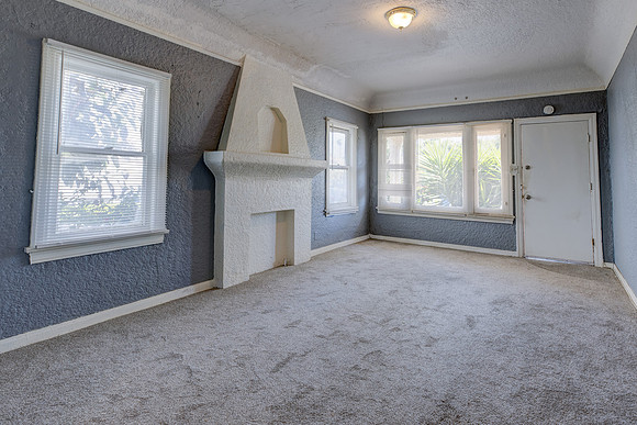 5847 Ernest Ave-009