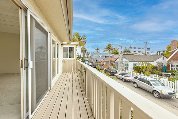 55 61st st exterior-005