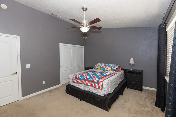 1 1275 E Broadway  -007