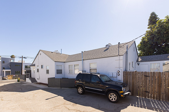 Exterior-006