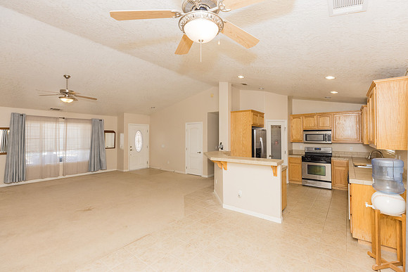 1 1275 E Broadway  -044