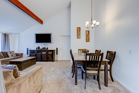 26137 Frampton Ave E Interior-43