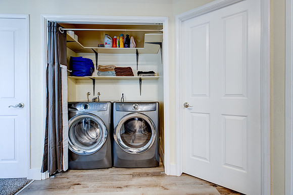 26137 Frampton Ave E Interior-15