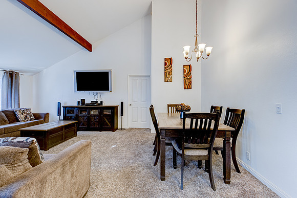 26137 Frampton Ave E Interior-45