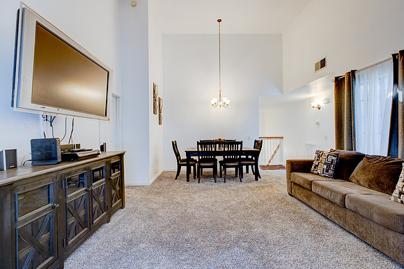 26137 Frampton Ave E Interior-46