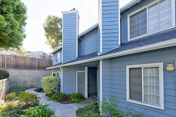 26137 Frampton Ave E-5