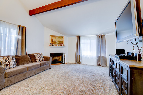 26137 Frampton Ave E Interior-49