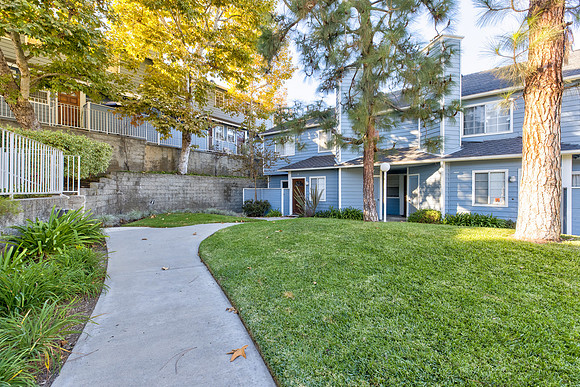 26137 Frampton Ave E-17