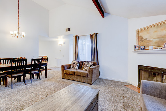26137 Frampton Ave E Interior-37
