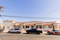 428 W Oliver St San Pedro-006