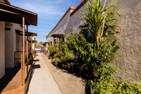 428 W Oliver St San Pedro-013