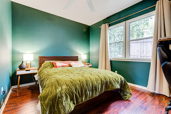 Interior 616 Sheldon Street-054