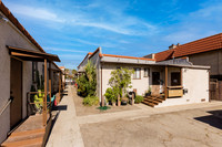 428 W Oliver St San Pedro-007