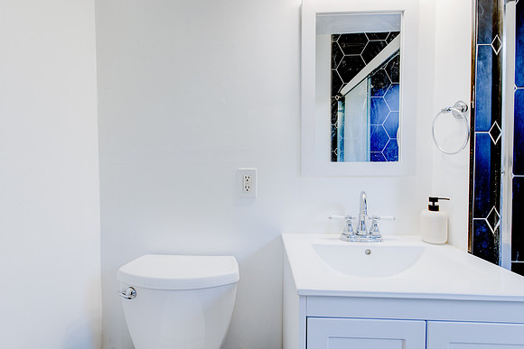 Interior 616 Sheldon Street-048