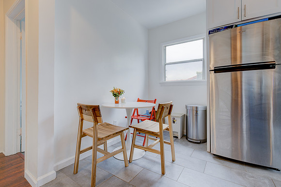 Interior 616 Sheldon Street-043