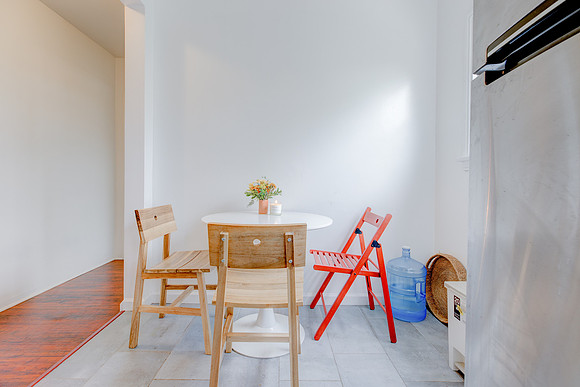 Interior 616 Sheldon Street-042