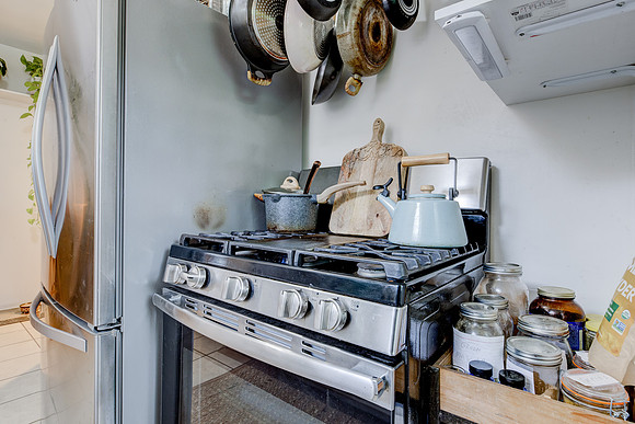 Interior 616 Sheldon Street-017